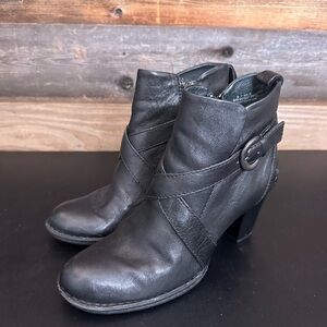 BORN Shola Womens Black Side-Zip Stacked Heel Ankle Booties Boots US 9 Festival